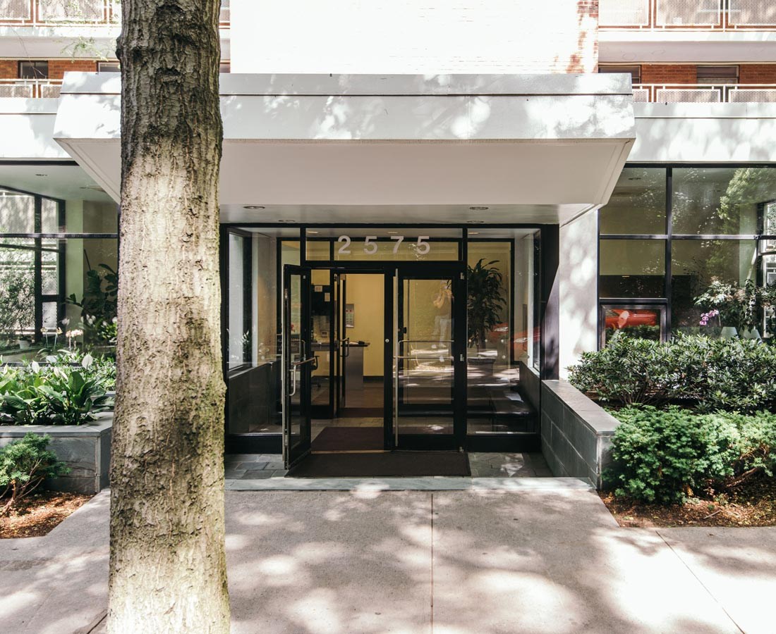 A Century-managed New York residential property, view 4